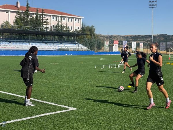 kadın futbol1