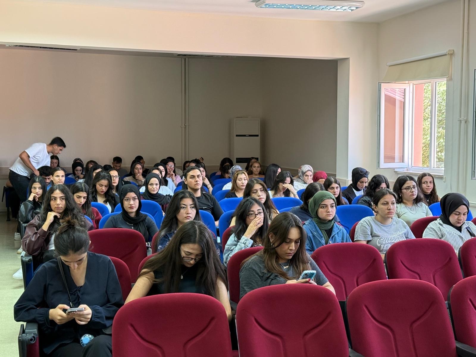 YENİ ÖĞRENCİLER UYUM İÇİN ERKEN BAŞLADI