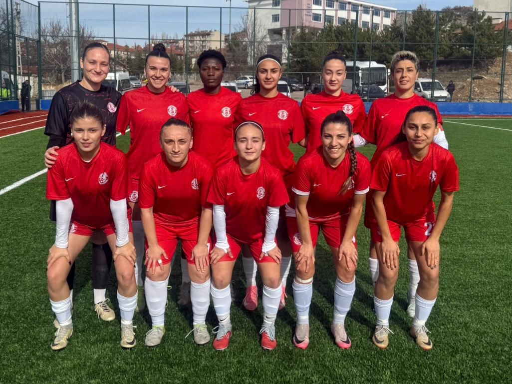 KADINLAR DÜŞÜŞTE