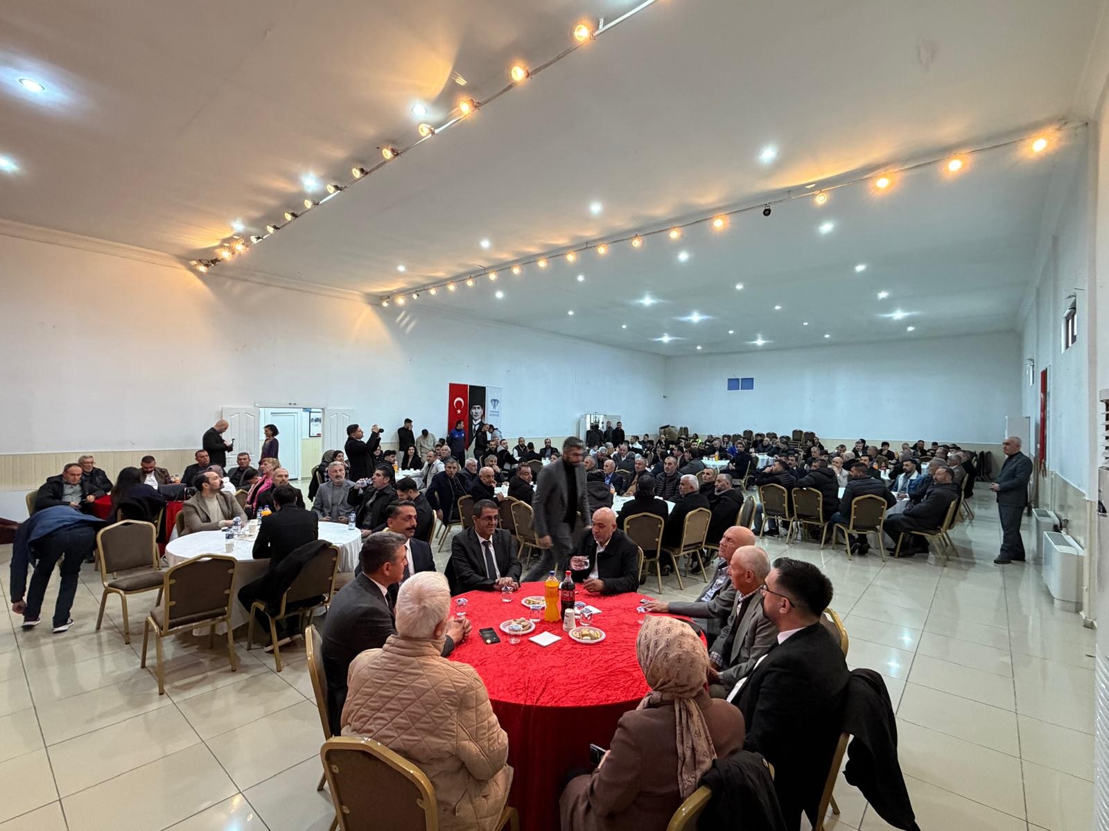 VATANDAŞLAR BAYRAM SEVİNCİNİ PAYLAŞTI