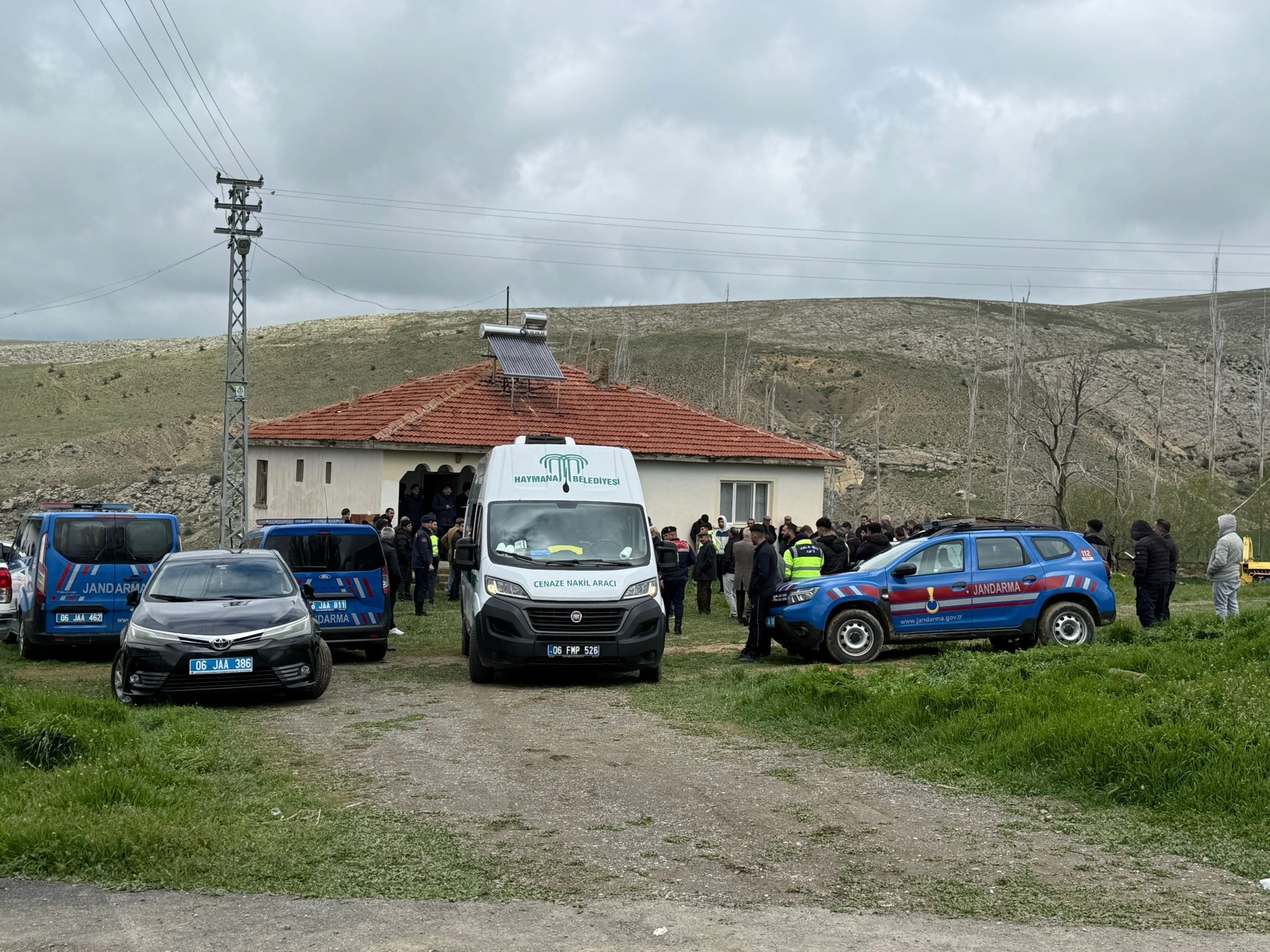 25 YAŞINDA HAYATINA SON VERDİ!