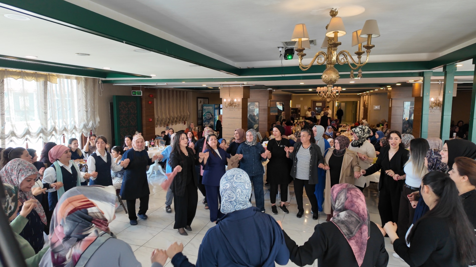 BELEDİYE ANNELERİ UNUTMADI