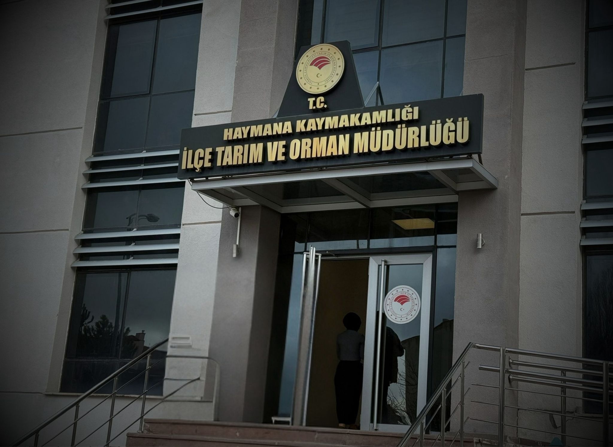 İLÇE TARIMDA BIÇAKLI TEHDİT!