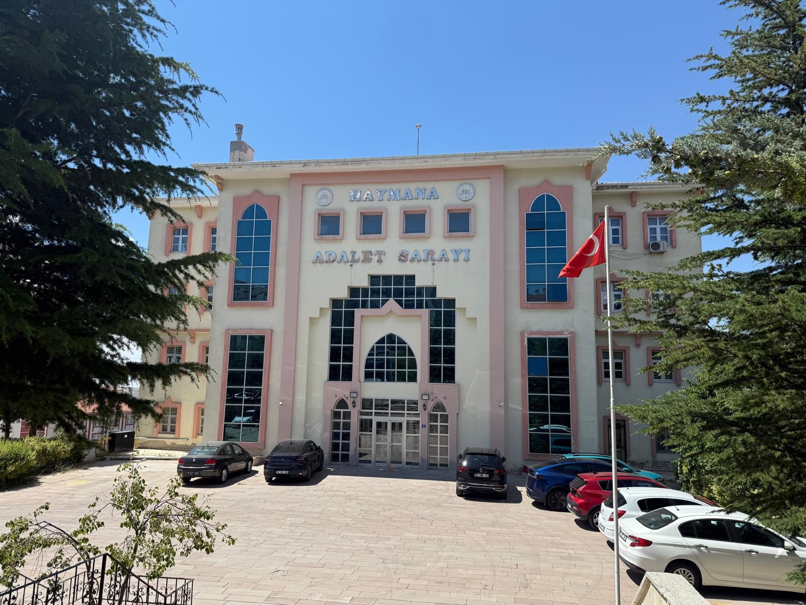 ADLİYE’NİN MÜDÜR KADROSU DEĞİŞTİ