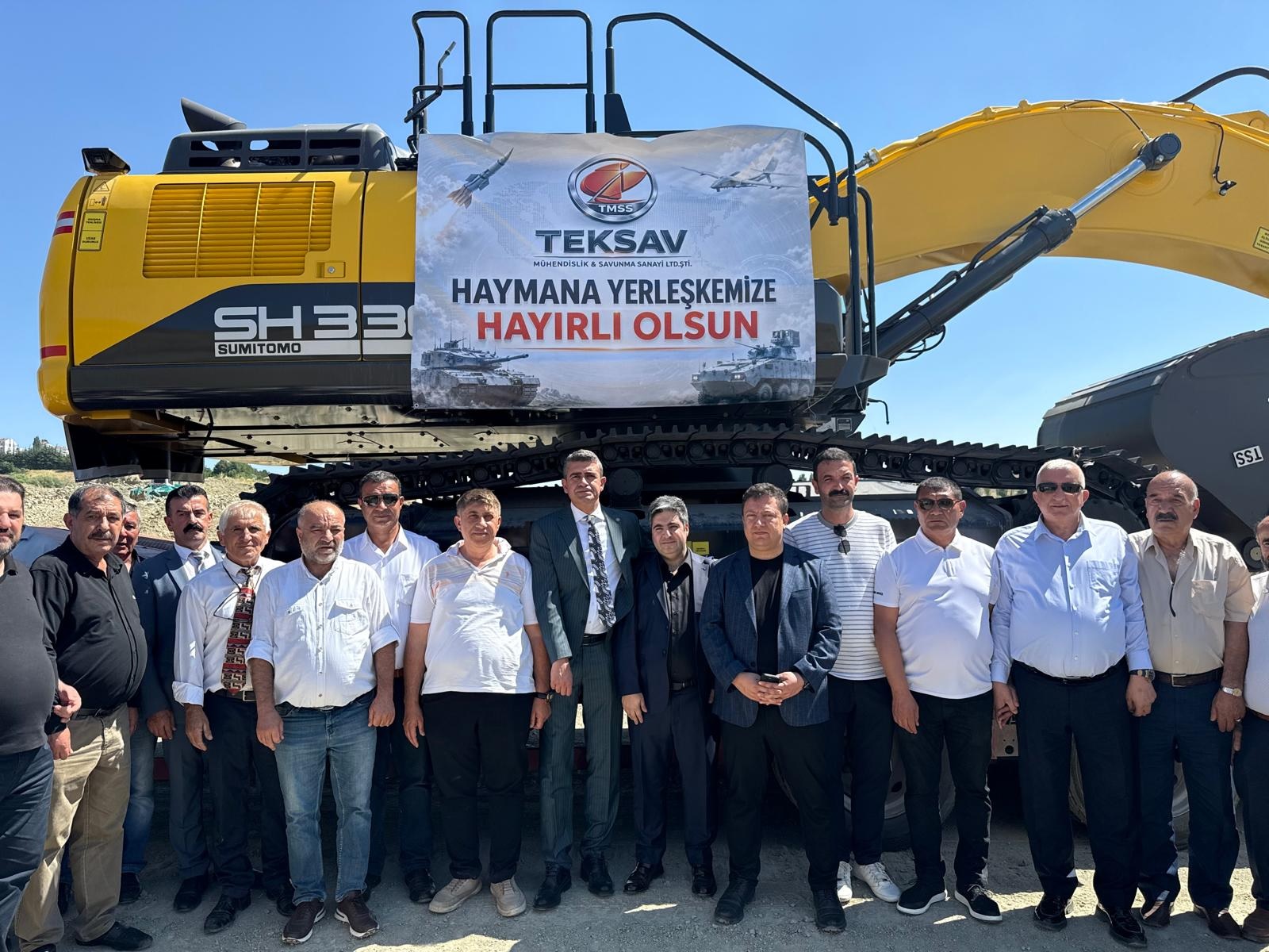 YENİ İŞ MAKİNELERİ SAHAYA İNDİRİLDİ