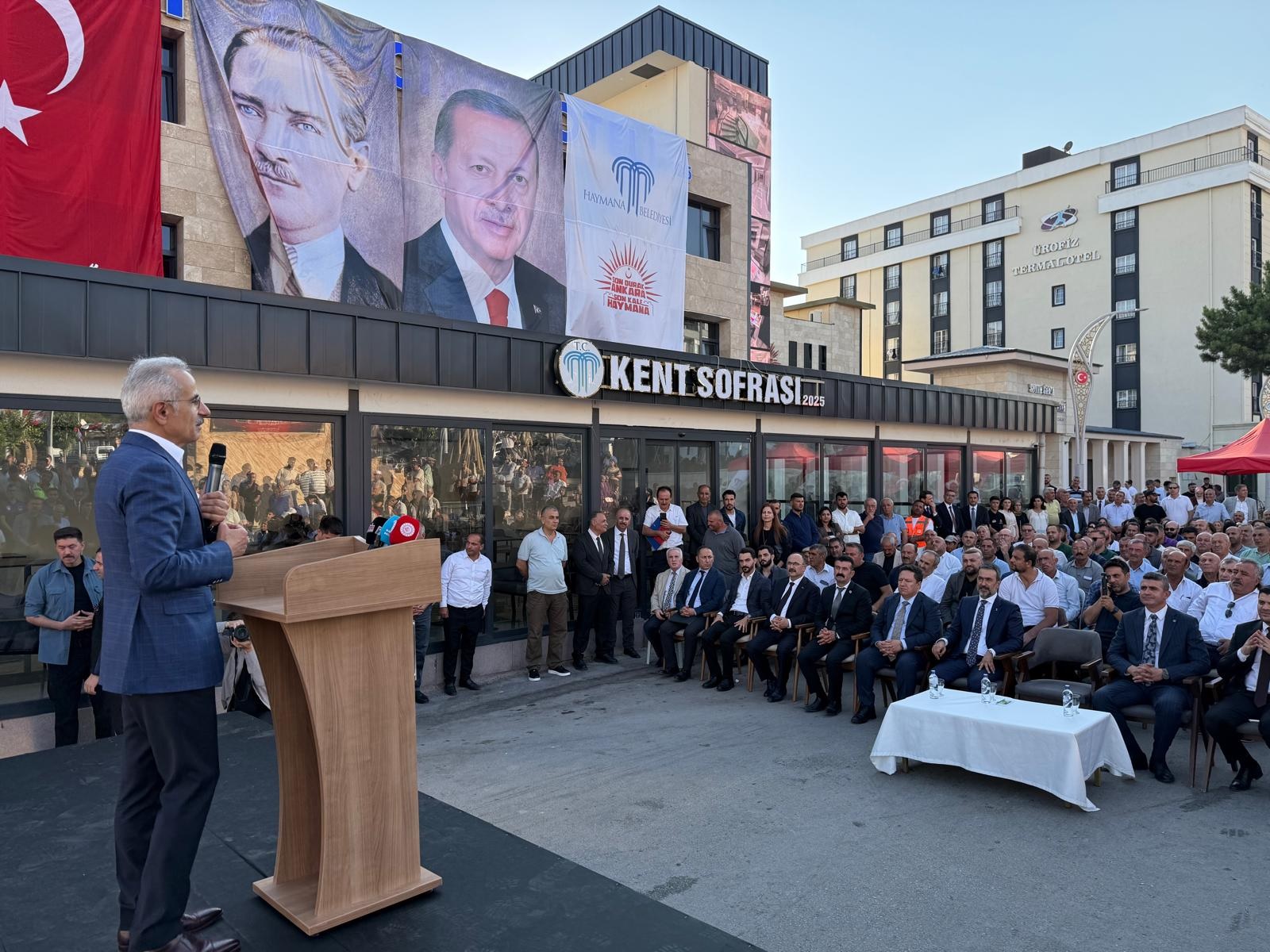 URALOĞLU BEKLENEN YOL MÜJDESİNİ VERDİ