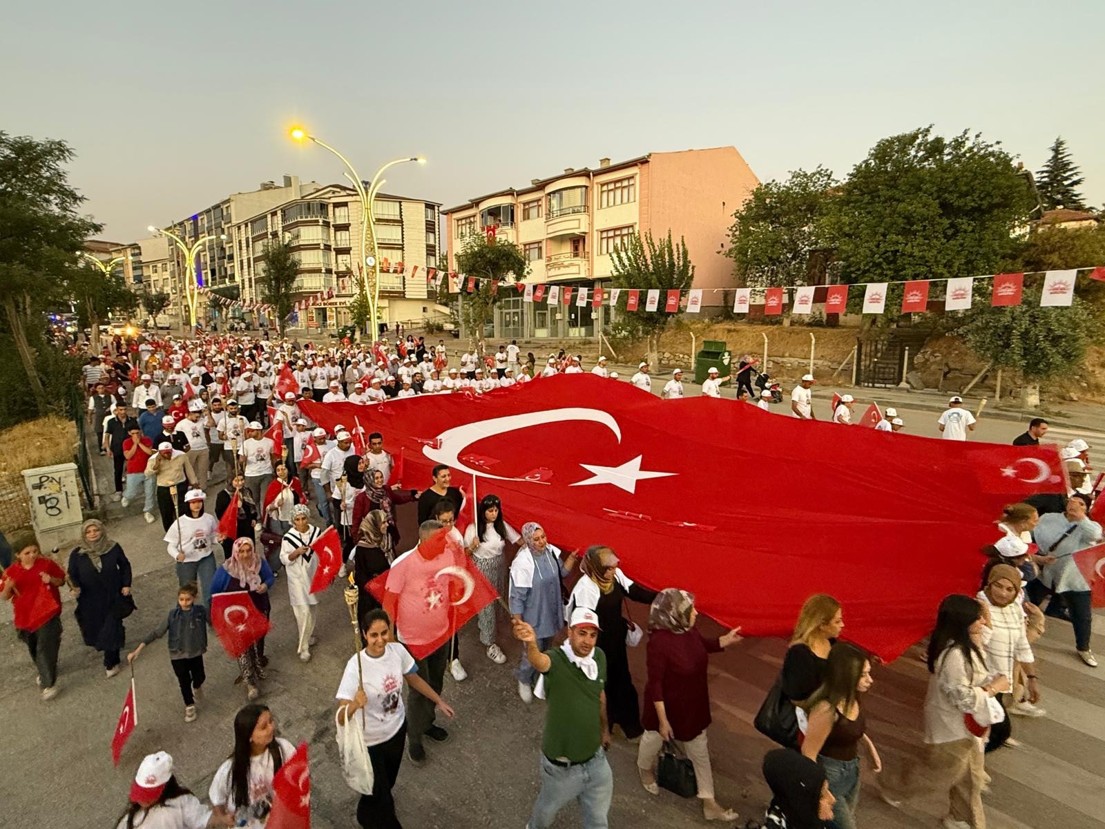 MEYDAN MUHAREBESİ İÇİN DOLU DOLU ANMA PROGRAMI