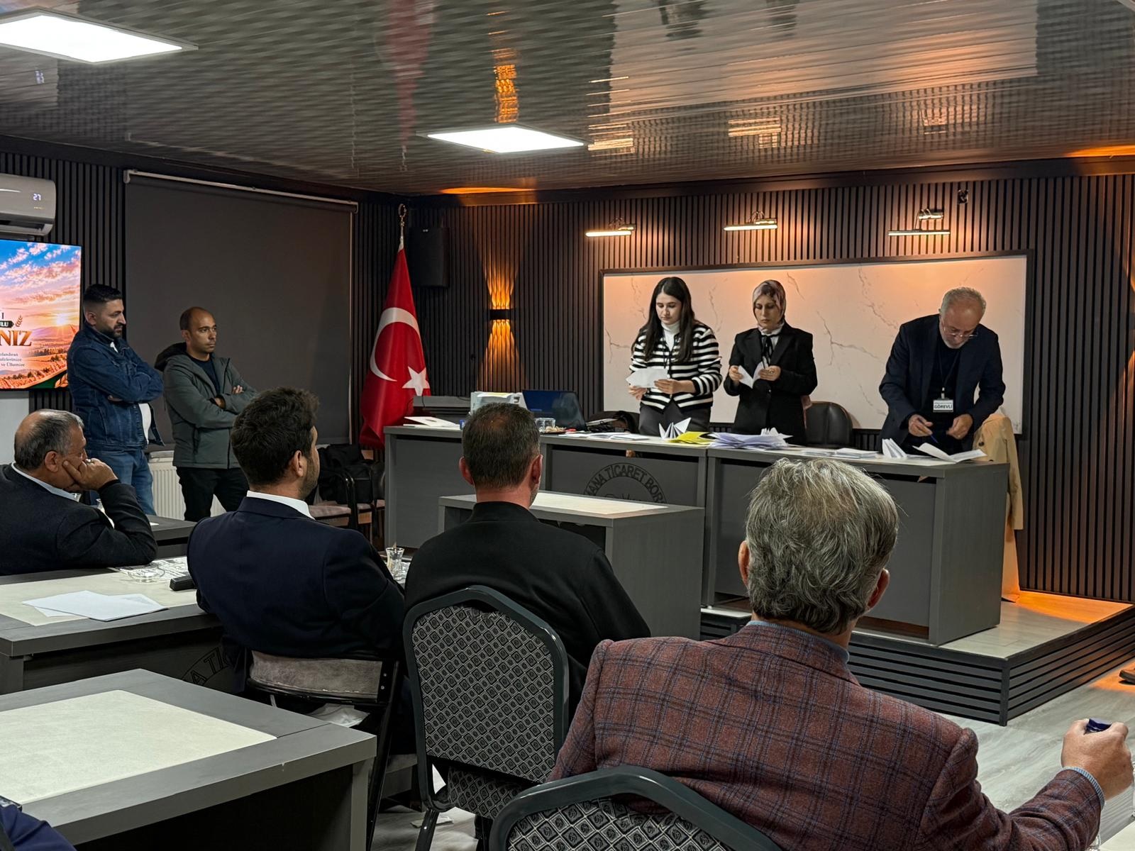 BORSA DA KAZANAN ÇINAR OLDU